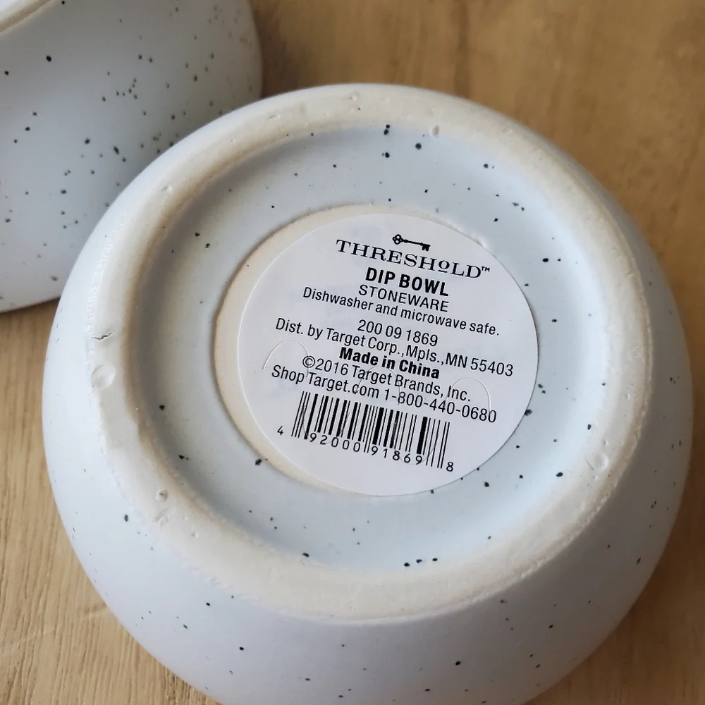 NEW Threshold Minimalist Speckled Organic Shape Oval Round Small Dipping Bowls